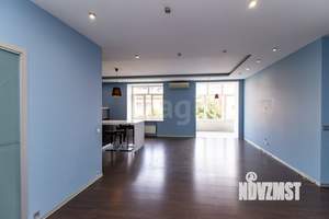 4-к квартира, вторичка, 143м2, 3/8 этаж