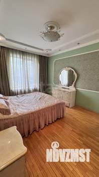 4-к квартира, вторичка, 103м2, 1/3 этаж