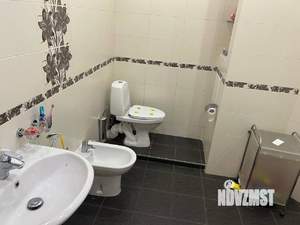 5-к квартира, вторичка, 300м2, 5/8 этаж