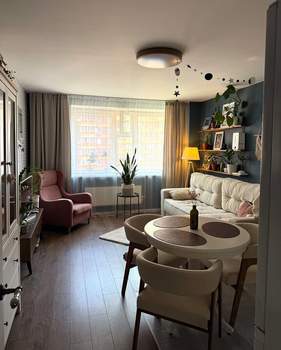 3-к квартира, вторичка, 58м2, 9/17 этаж