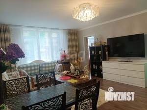 2-к квартира, вторичка, 62м2, 1/10 этаж