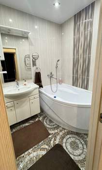 2-к квартира, вторичка, 58м2, 4/10 этаж