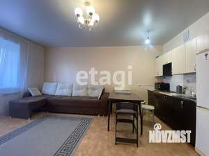 2-к квартира, вторичка, 62м2, 7/17 этаж