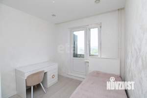 4-к квартира, вторичка, 82м2, 8/10 этаж