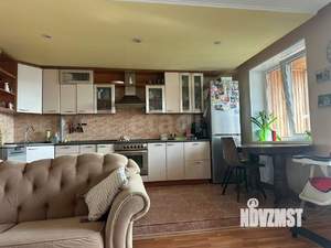 4-к квартира, вторичка, 108м2, 9/9 этаж