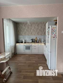 2-к квартира, вторичка, 63м2, 9/17 этаж