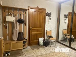 3-к квартира, вторичка, 94м2, 1/3 этаж