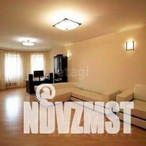3-к квартира, вторичка, 260м2, 7/9 этаж