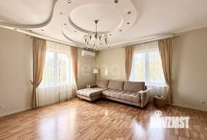 3-к квартира, вторичка, 130м2, 3/9 этаж