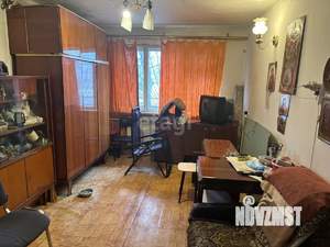 2-к квартира, вторичка, 43м2, 1/5 этаж