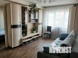3-к квартира, вторичка, 54м2, 9/9 этаж