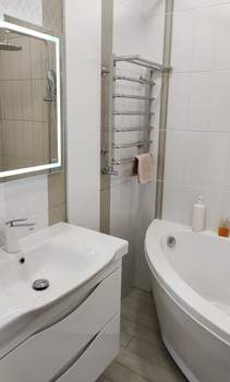 4-к квартира, вторичка, 99м2, 6/9 этаж