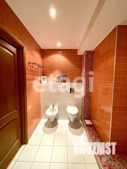 3-к квартира, вторичка, 132м2, 2/10 этаж