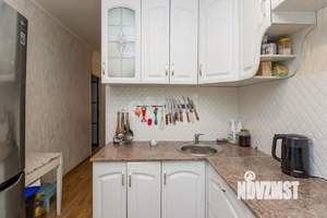 3-к квартира, вторичка, 63м2, 1/5 этаж