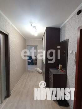 2-к квартира, вторичка, 54м2, 1/10 этаж