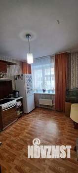 2-к квартира, вторичка, 62м2, 3/10 этаж