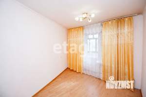4-к квартира, вторичка, 72м2, 5/5 этаж