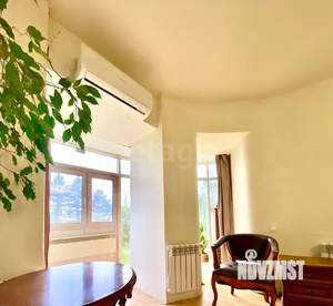 4-к квартира, вторичка, 187м2, 1/5 этаж