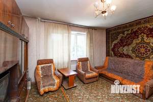 2-к квартира, вторичка, 54м2, 1/9 этаж