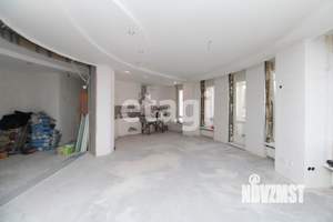 3-к квартира, вторичка, 135м2, 2/11 этаж