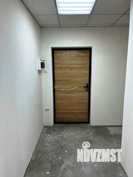 4-к квартира, вторичка, 100м2, 1/9 этаж