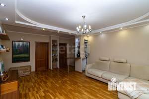 4-к квартира, вторичка, 82м2, 8/10 этаж