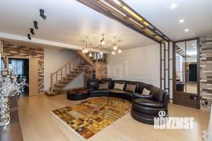 4-к квартира, вторичка, 152м2, 3/6 этаж