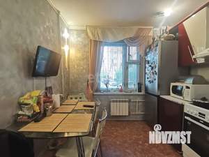 4-к квартира, вторичка, 82м2, 1/10 этаж