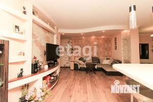 4-к квартира, вторичка, 102м2, 8/10 этаж