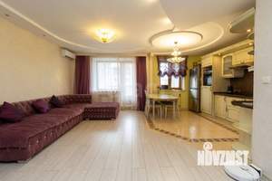 4-к квартира, вторичка, 108м2, 3/7 этаж