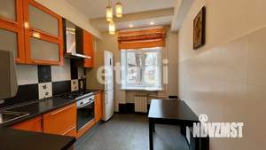 2-к квартира, вторичка, 50м2, 1/4 этаж