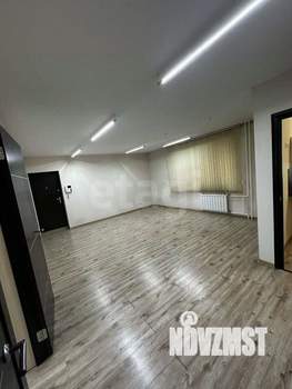 3-к квартира, вторичка, 64м2, 1/10 этаж