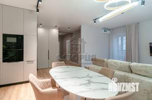 3-к квартира, вторичка, 92м2, 9/10 этаж