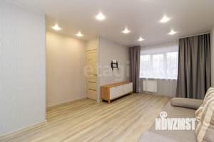 2-к квартира, вторичка, 43м2, 1/4 этаж