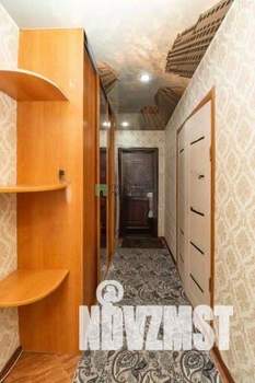 3-к квартира, вторичка, 64м2, 1/9 этаж