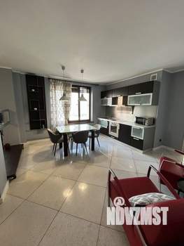 2-к квартира, вторичка, 80м2, 8/10 этаж
