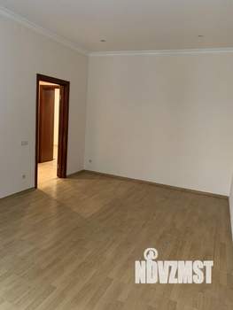 2-к квартира, вторичка, 68м2, 1/5 этаж