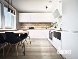 4-к квартира, вторичка, 92м2, 8/10 этаж