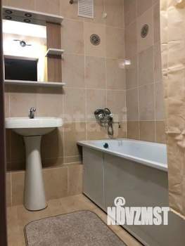 2-к квартира, вторичка, 60м2, 1/10 этаж