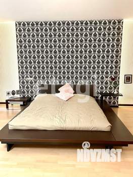 3-к квартира, вторичка, 132м2, 2/10 этаж