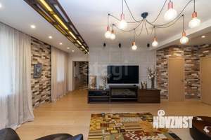 4-к квартира, вторичка, 152м2, 3/6 этаж