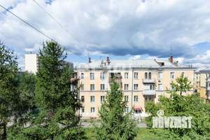 2-к квартира, вторичка, 65м2, 4/4 этаж