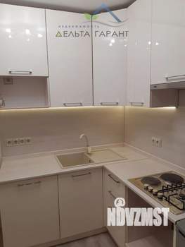 2-к квартира, вторичка, 43м2, 1/4 этаж