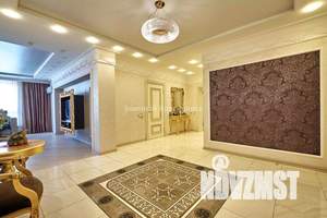 4-к квартира, вторичка, 200м2, 9/10 этаж