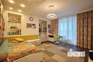 4-к квартира, вторичка, 168м2, 10/10 этаж