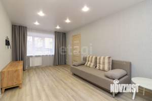 2-к квартира, вторичка, 43м2, 1/4 этаж