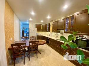 4-к квартира, вторичка, 187м2, 1/5 этаж