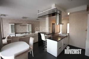 3-к квартира, вторичка, 130м2, 4/10 этаж