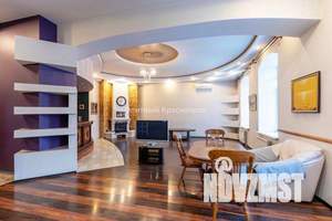 4-к квартира, вторичка, 230м2, 2/2 этаж