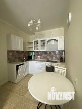 2-к квартира, вторичка, 60м2, 7/10 этаж